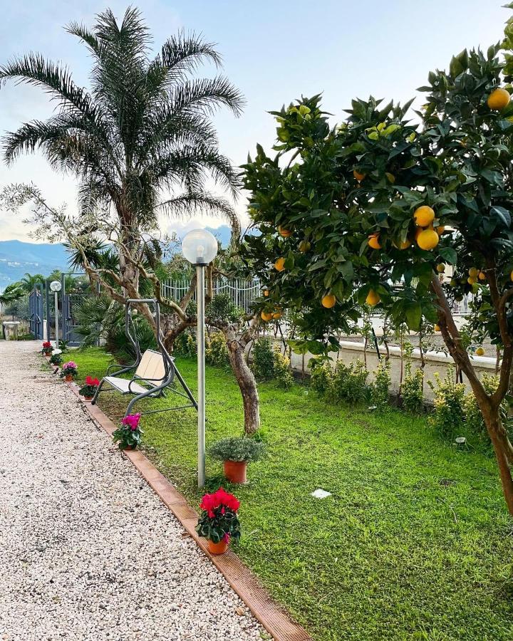 Casa Vacanze Paradise Santa Maria La Carita Экстерьер фото